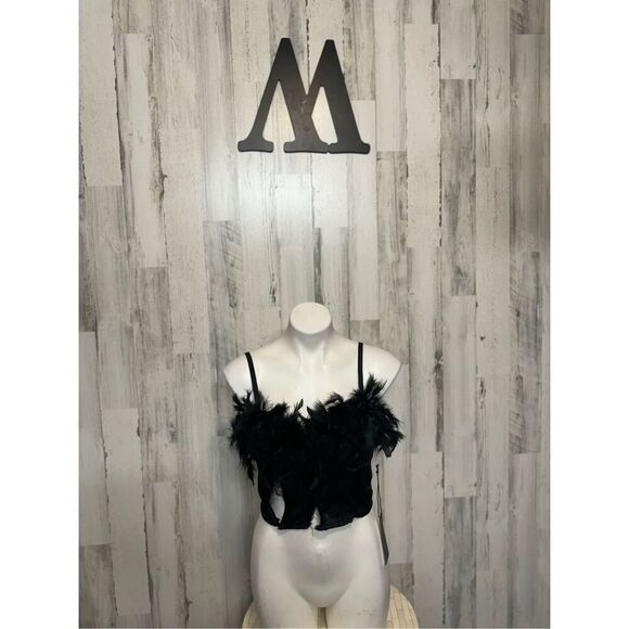 Black crop top - Picture 1 of 8